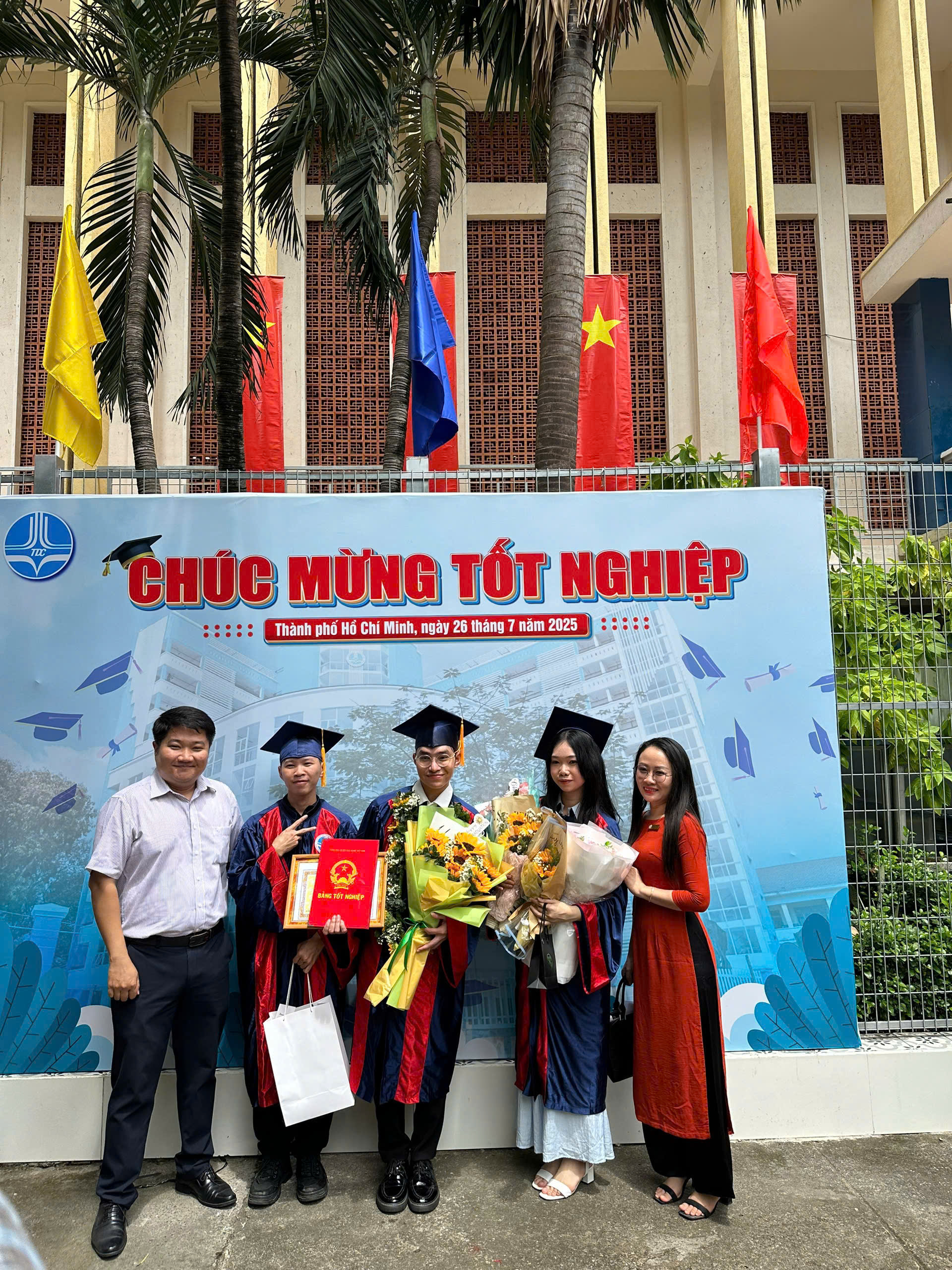 TỐT NGHIỆP CỬ NHÂN NGÀNH TIẾNG HÀN (26/7/2025)